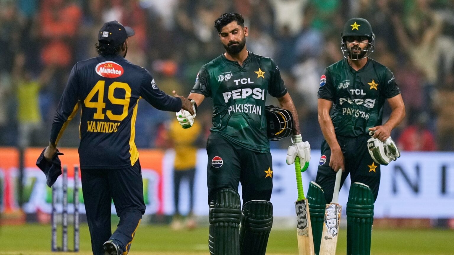Pakistan found two willing soldiers in Hussain Talat (32 not out, 30 balls) and Mohammad Nawaz (38 not out, 24 balls), who collected the remaining runs. (AP Photo)