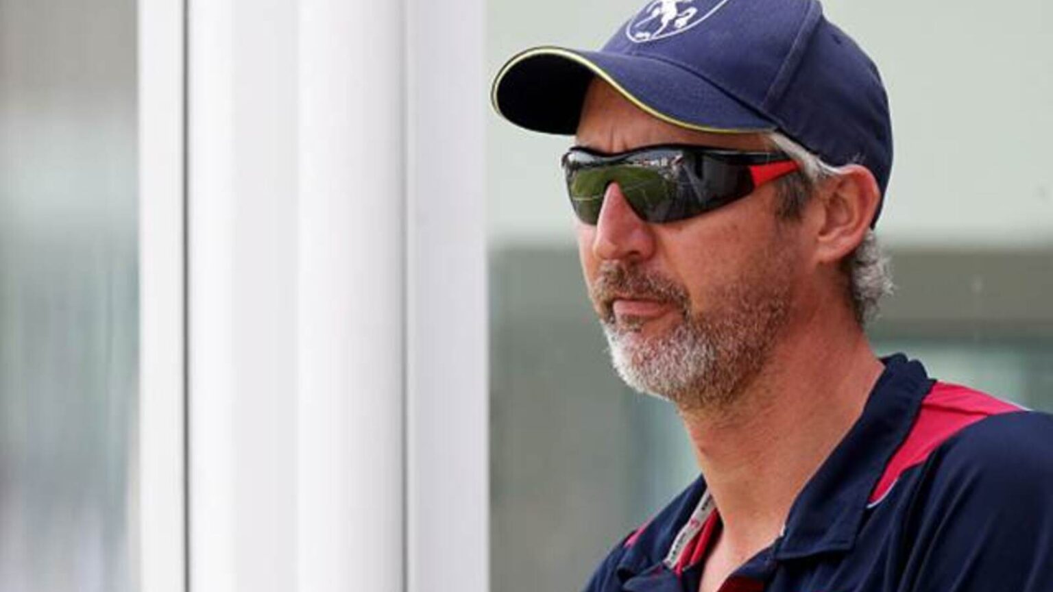 “Jason Gillespie Criticizes Kevin Pietersen in IPL vs County Debate Over Jacob Bethell”