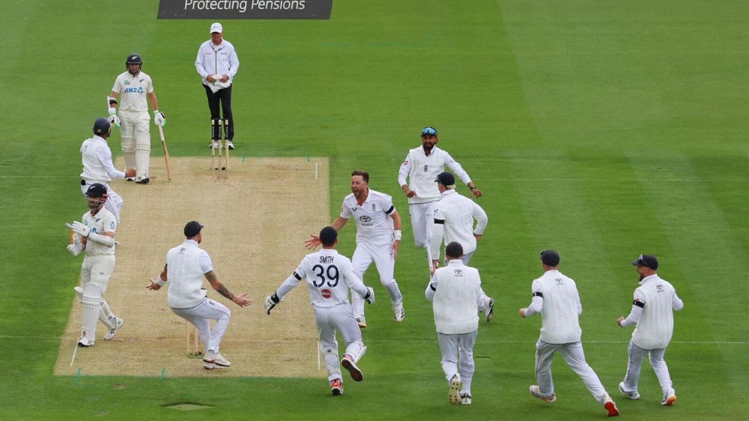 Michael Vaughan and Nasser Hussain Critique Lord's Pitch Ahead of England–New Zealand Test Series Opener